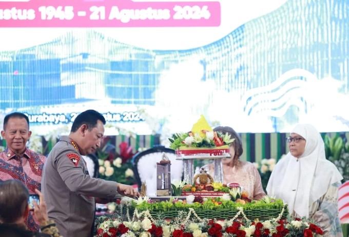 Kapolri Jenderal Listyo Sigit Prabowo menghadiri acara sarasehan dan syukuran dalam rangka memperingati Hari Juang Polri di Surabaya, Rabu 21 Agustus 2024 | Foto dok: Humas Mabes Polri