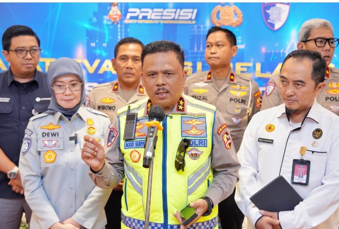 Kakorlantas Polri pada Rapat Evaluasi Regident dan Rakernis Gakkum 2025