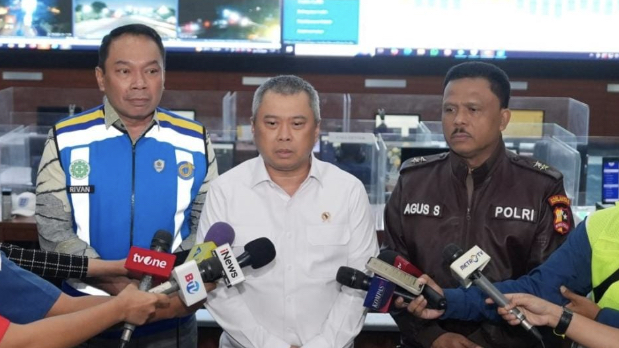 Kakorlantas, Menhub, dan Jasa Marga Pantau Arus Mudik Nataru 1