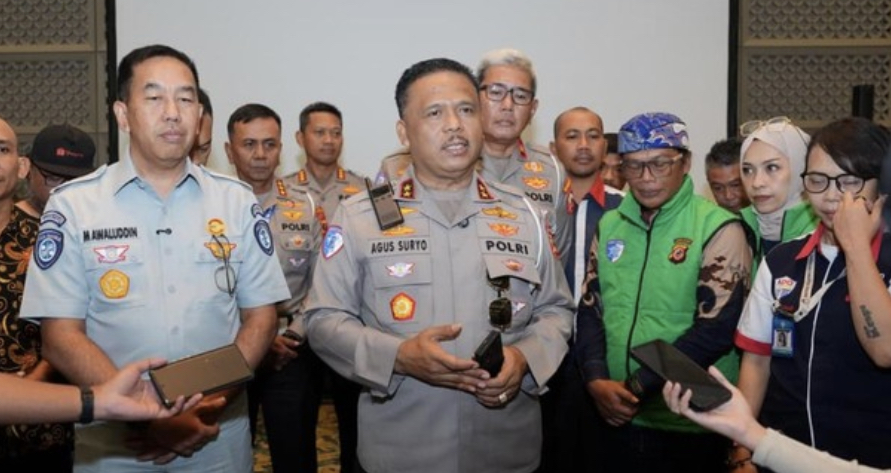 Kakorlantas Polri Irjen Agus Suryonugroho bersilaturahmi dengan perwakilan pengemudi ojek online (ojol) dari berbagai daerah di Nusantara