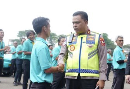 Korlantas Polri Latih Pengemudi Taksi di ISDC Serpong, Tingkatkan Keselamatan di Jalan